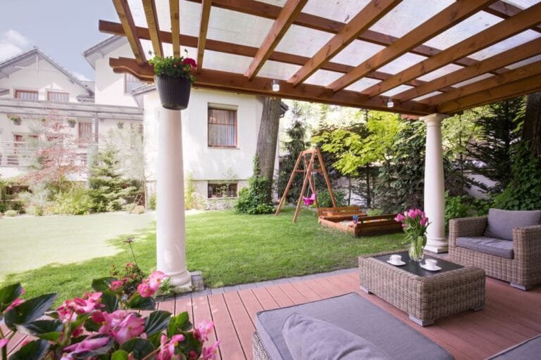 Votre pergola senvole 3 astuces a connaitre pour leviter